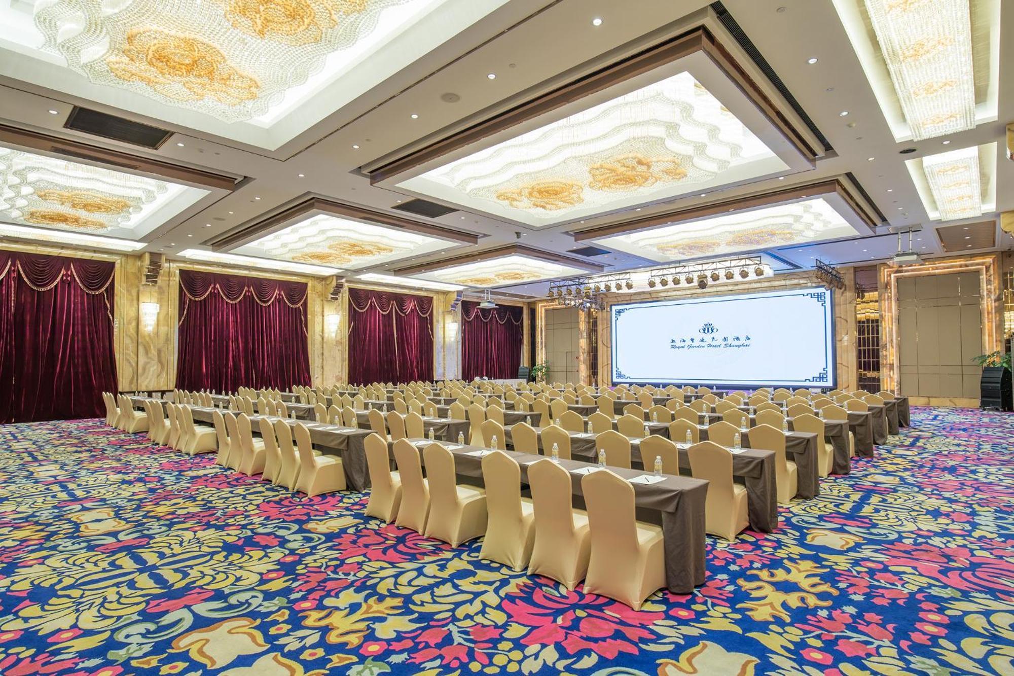 Royal Garden Hotel Shanghai-Free Shuttle To And From Disney & Pvg & Close Metro Line2 Easy To Sha New Expo Exterior foto