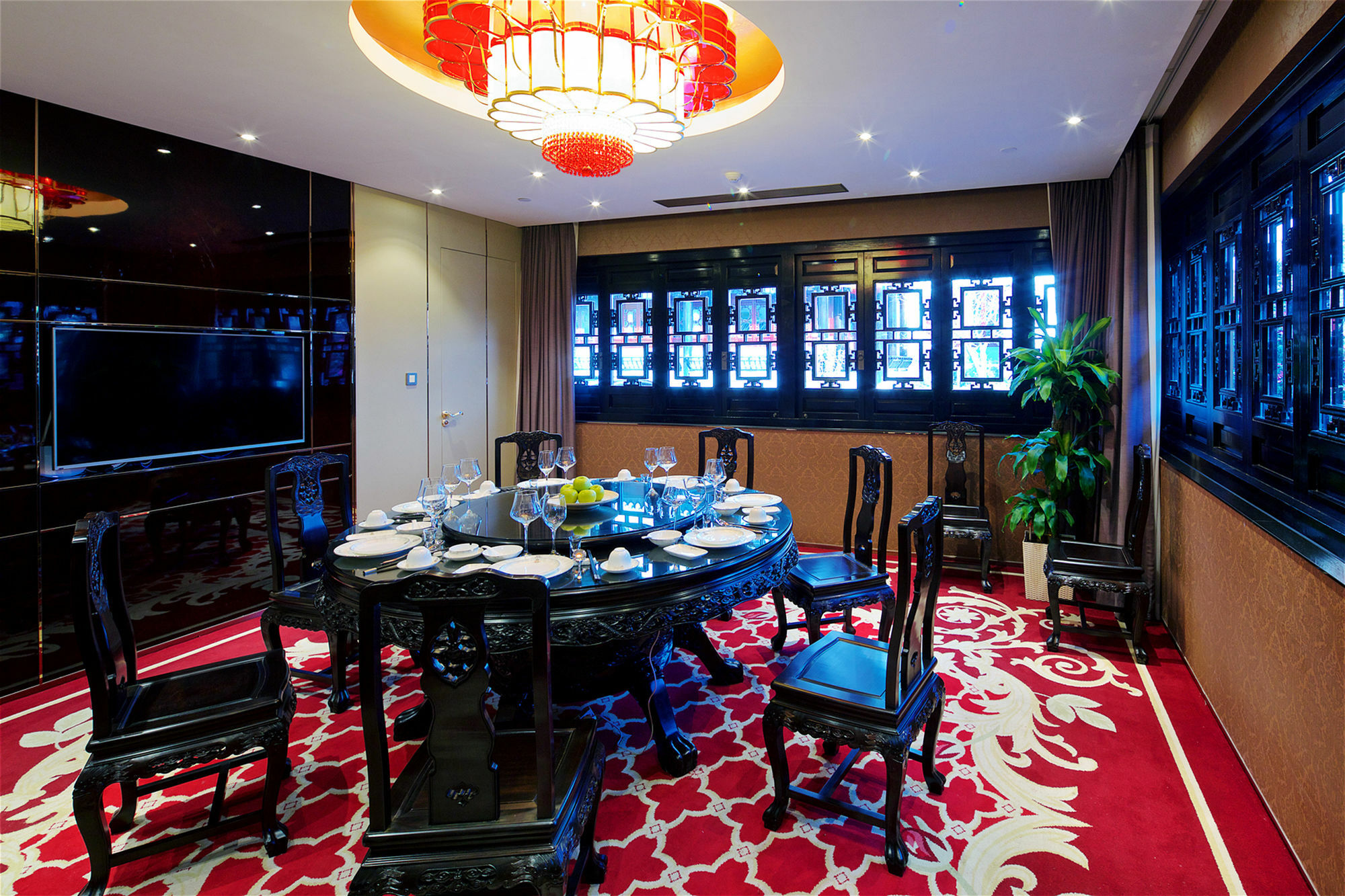 Royal Garden Hotel Shanghai-Free Shuttle To And From Disney & Pvg & Close Metro Line2 Easy To Sha New Expo Exterior foto
