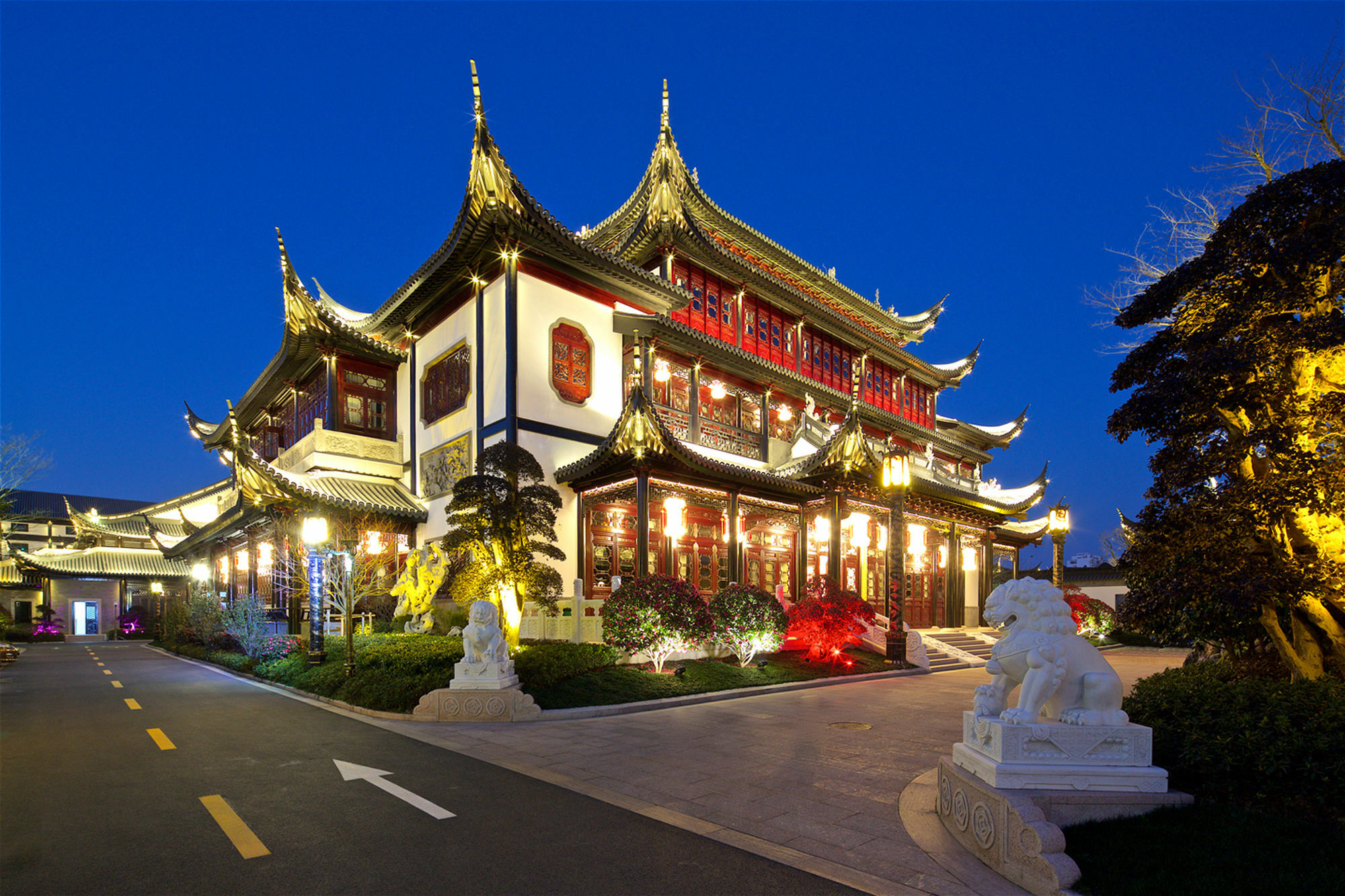 Royal Garden Hotel Shanghai-Free Shuttle To And From Disney & Pvg & Close Metro Line2 Easy To Sha New Expo Exterior foto